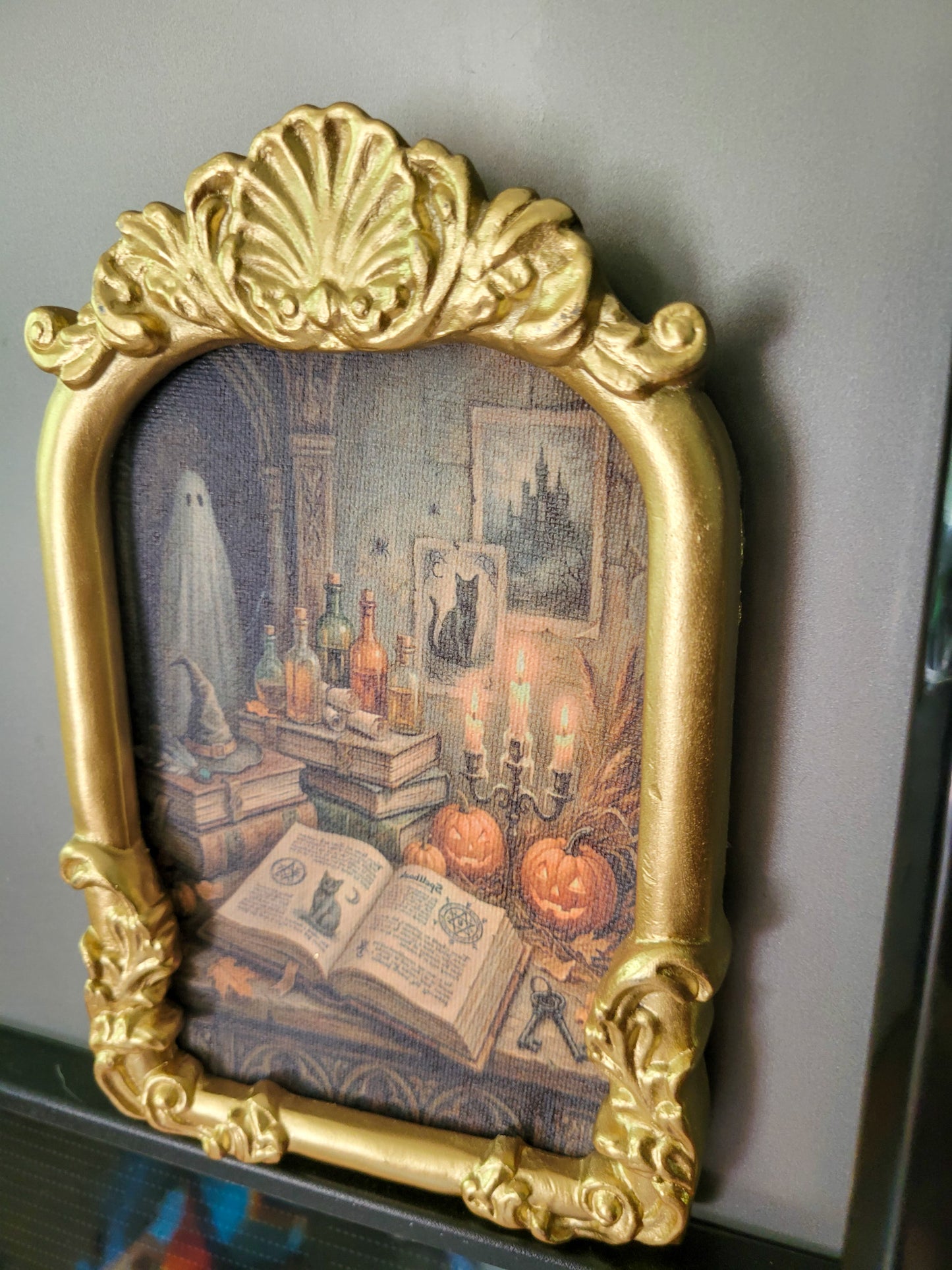 Gold Frame Ghost Decor